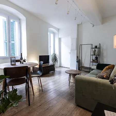 Appartement Cocooning Au Coeur De La Cite Imperiale
