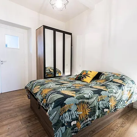 Lägenhet Cocooning Au Coeur De La Cite Imperiale *