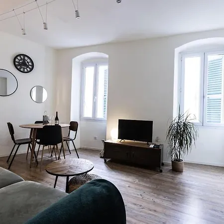 Cocooning Au Coeur De La Cite Imperiale Apartment